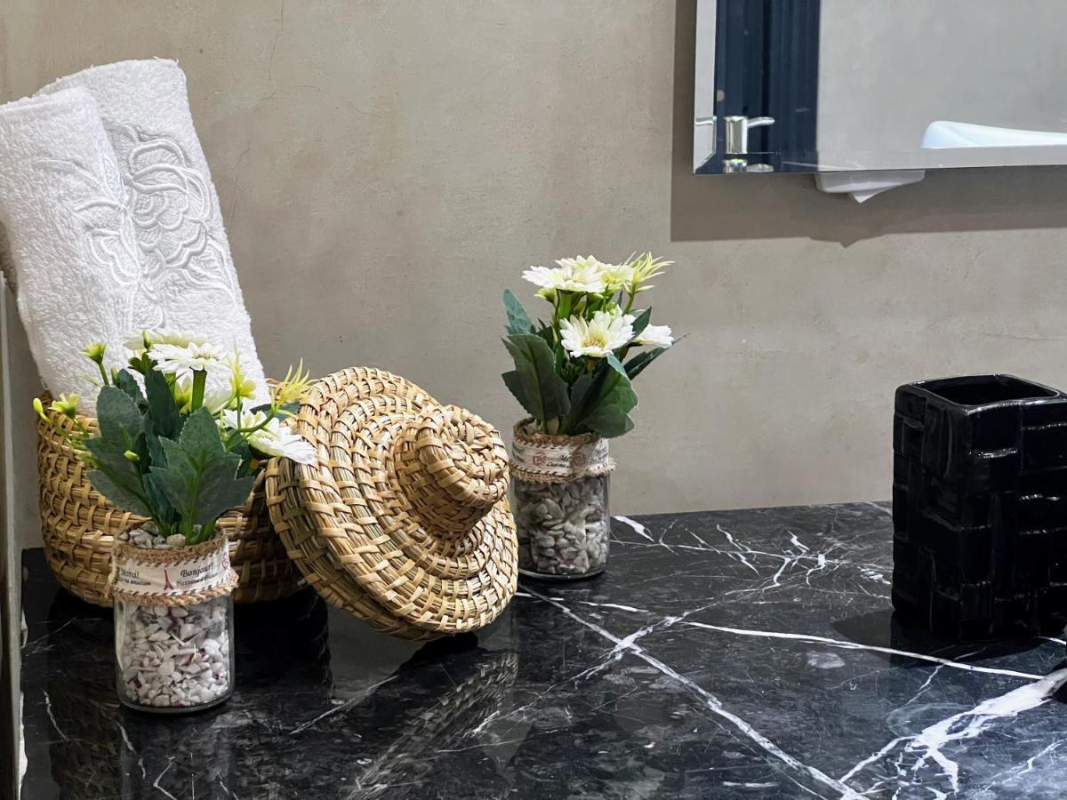 Moderne, lumineux&spacieux avec balcon -Central -Wifi-Smart TV-Clim Marrakesh Extérieur photo